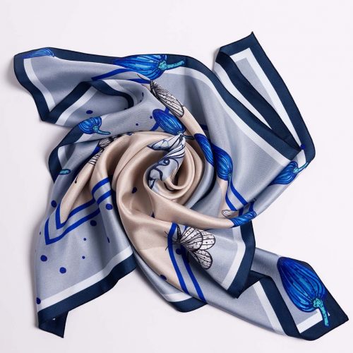 foulard en soie Bleu, Carré de soie 67